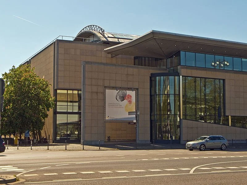 Haus_der_Geschichte_Bonn,_Deutschland.jpg