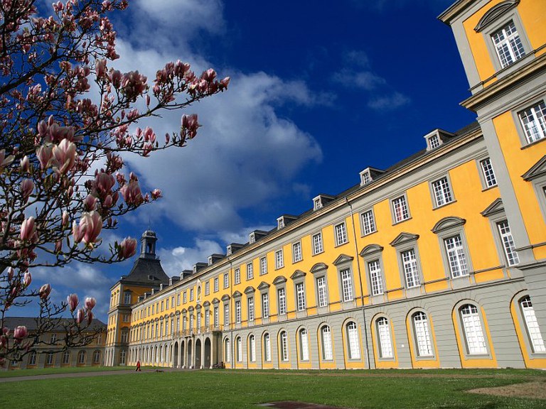 HG Uni Bonn Luermann.jpg
